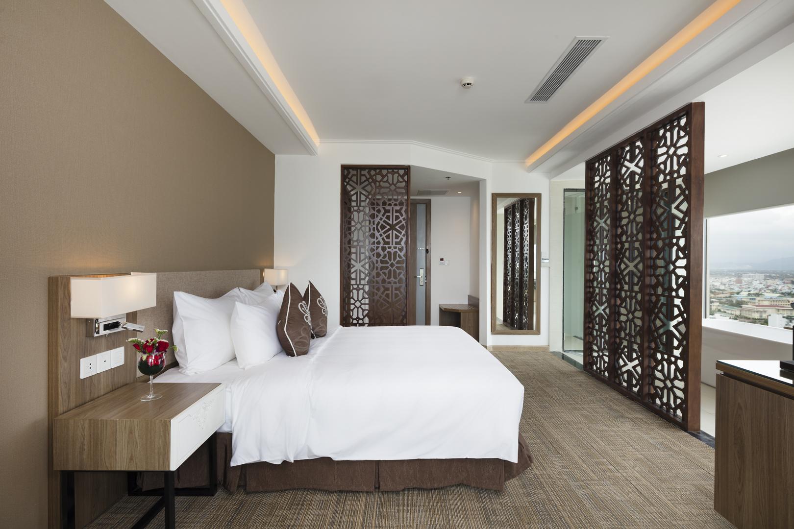 Comodo Nha Trang Hotel Exterior photo