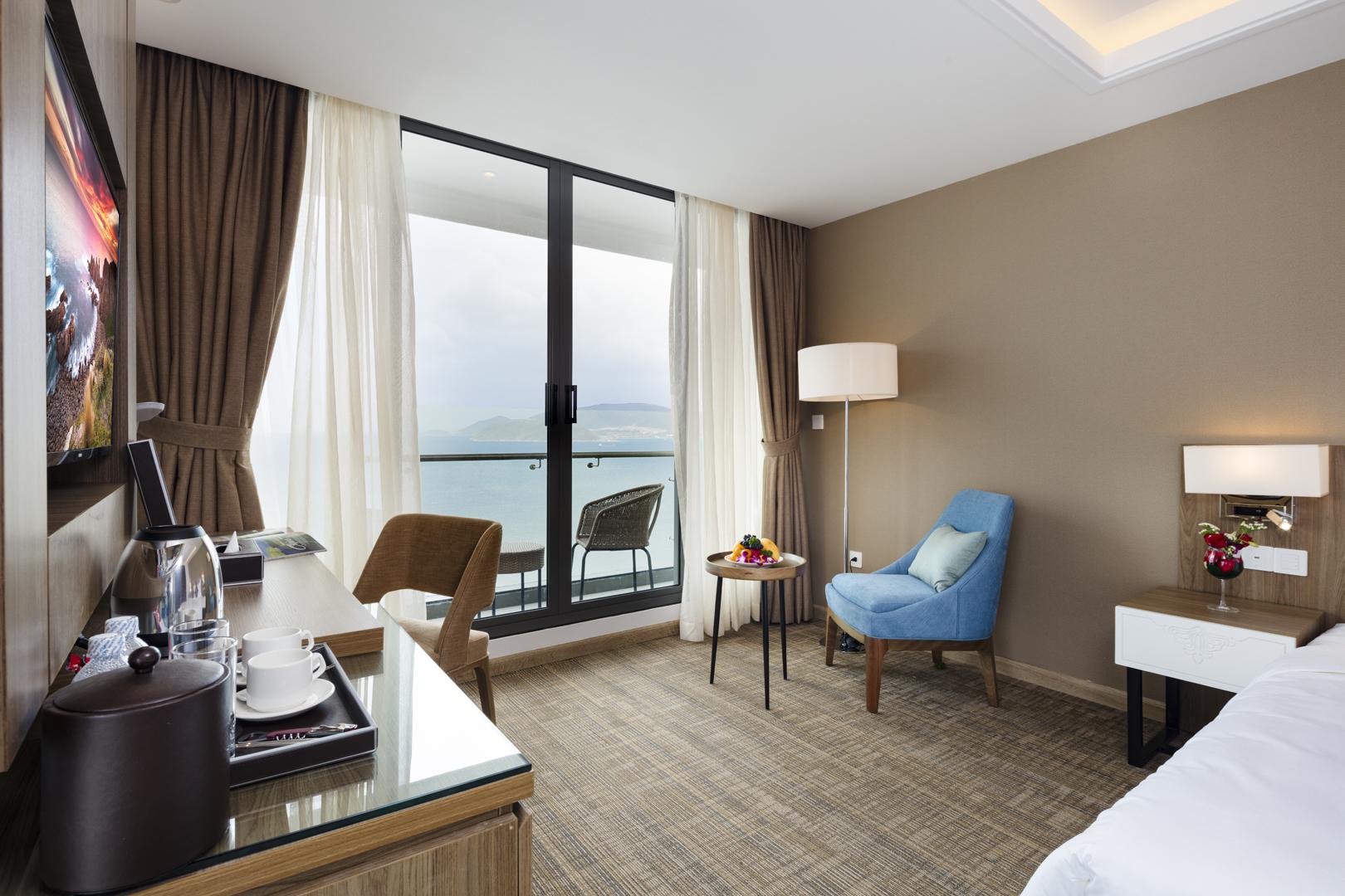 Comodo Nha Trang Hotel Exterior photo