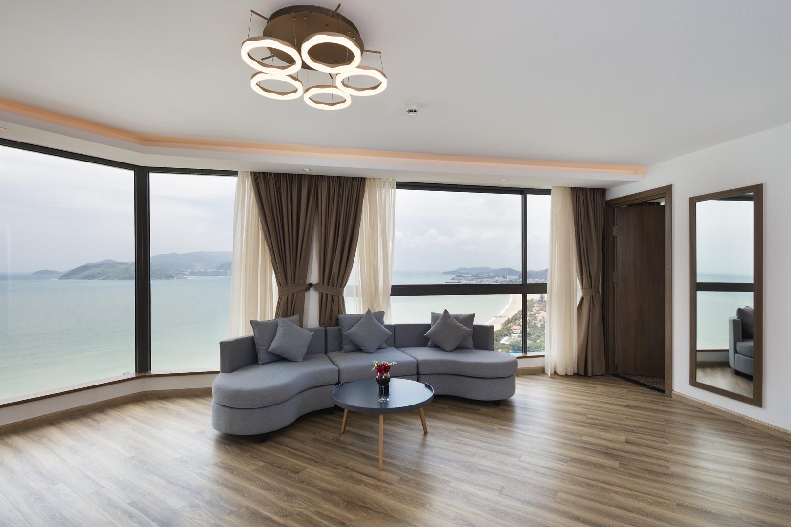 Comodo Nha Trang Hotel Exterior photo