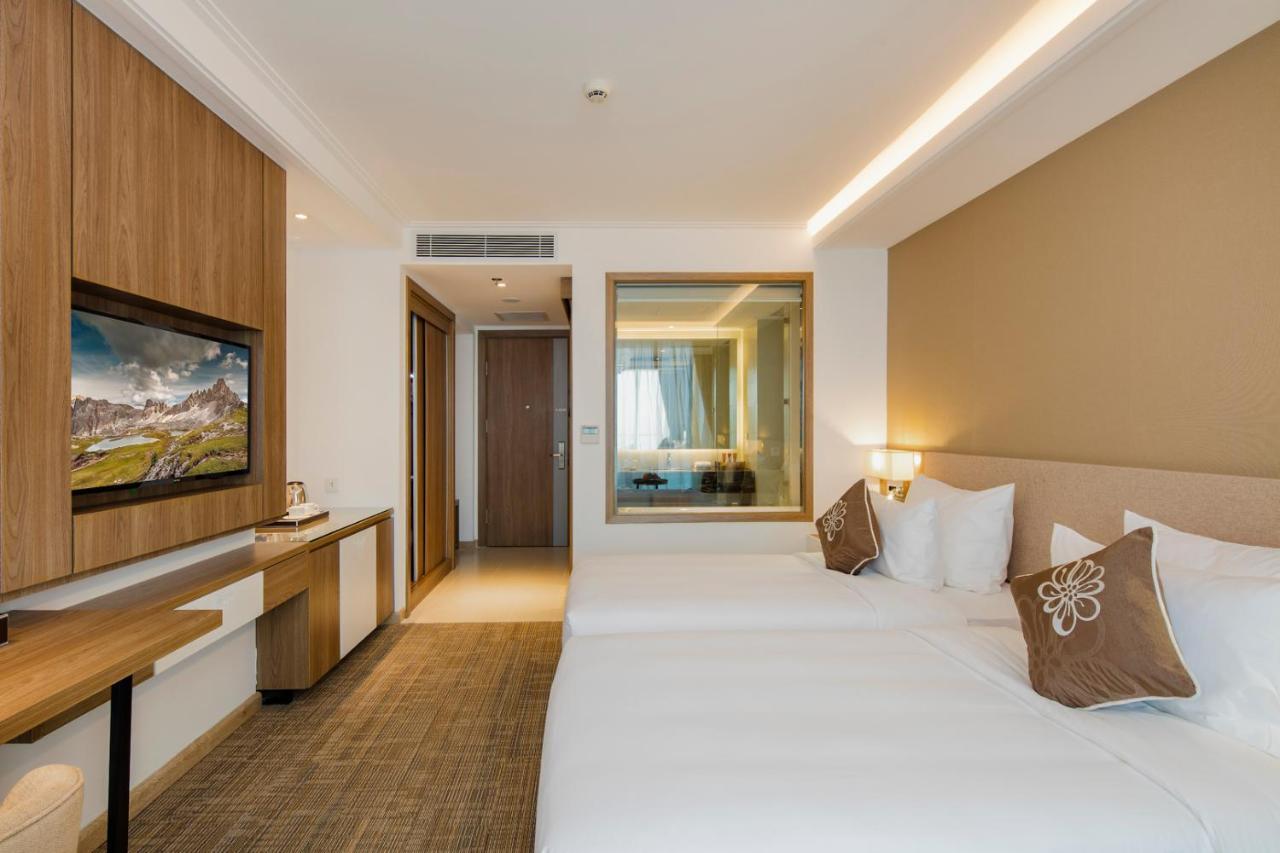 Comodo Nha Trang Hotel Exterior photo
