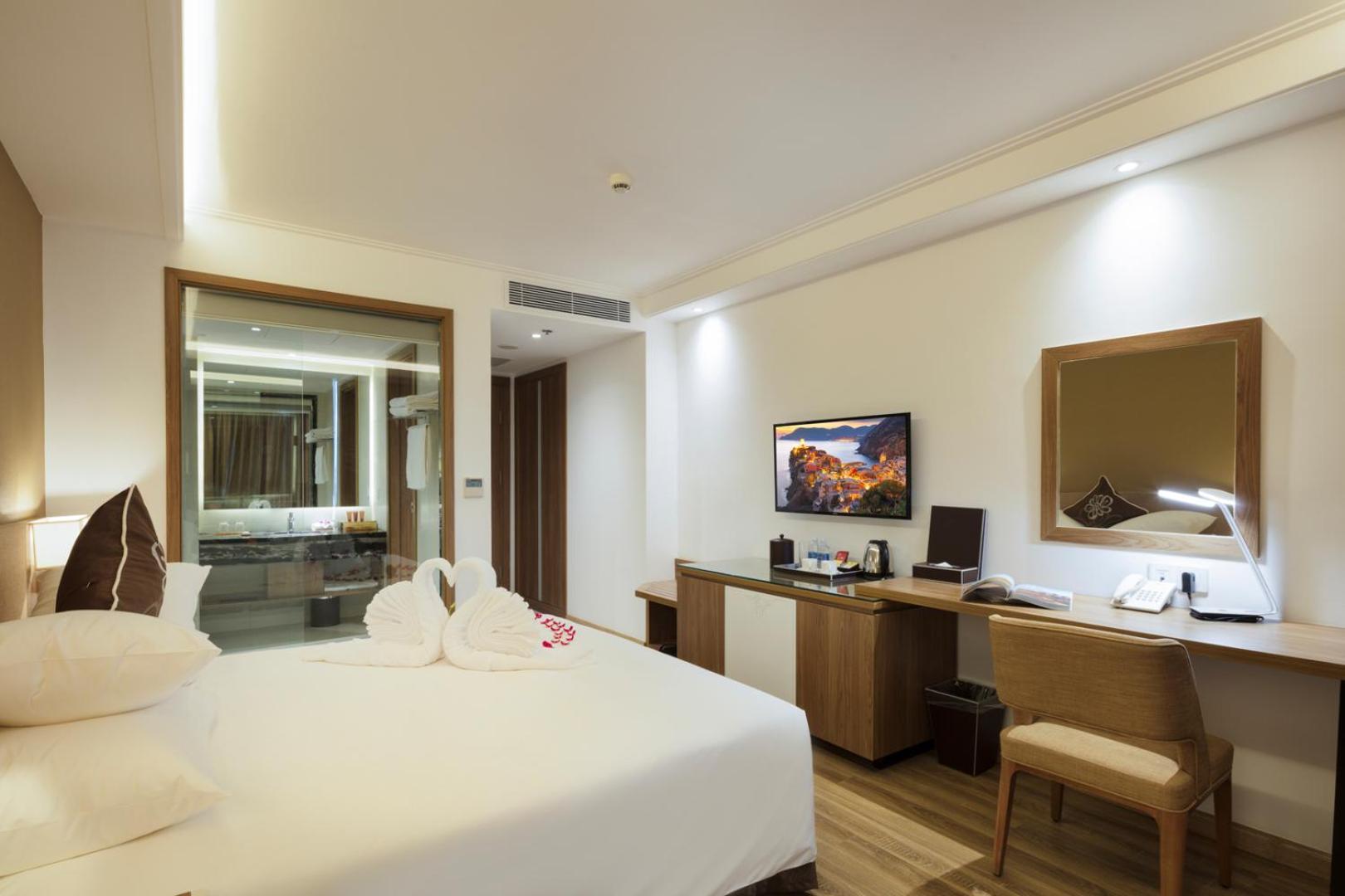 Comodo Nha Trang Hotel Exterior photo
