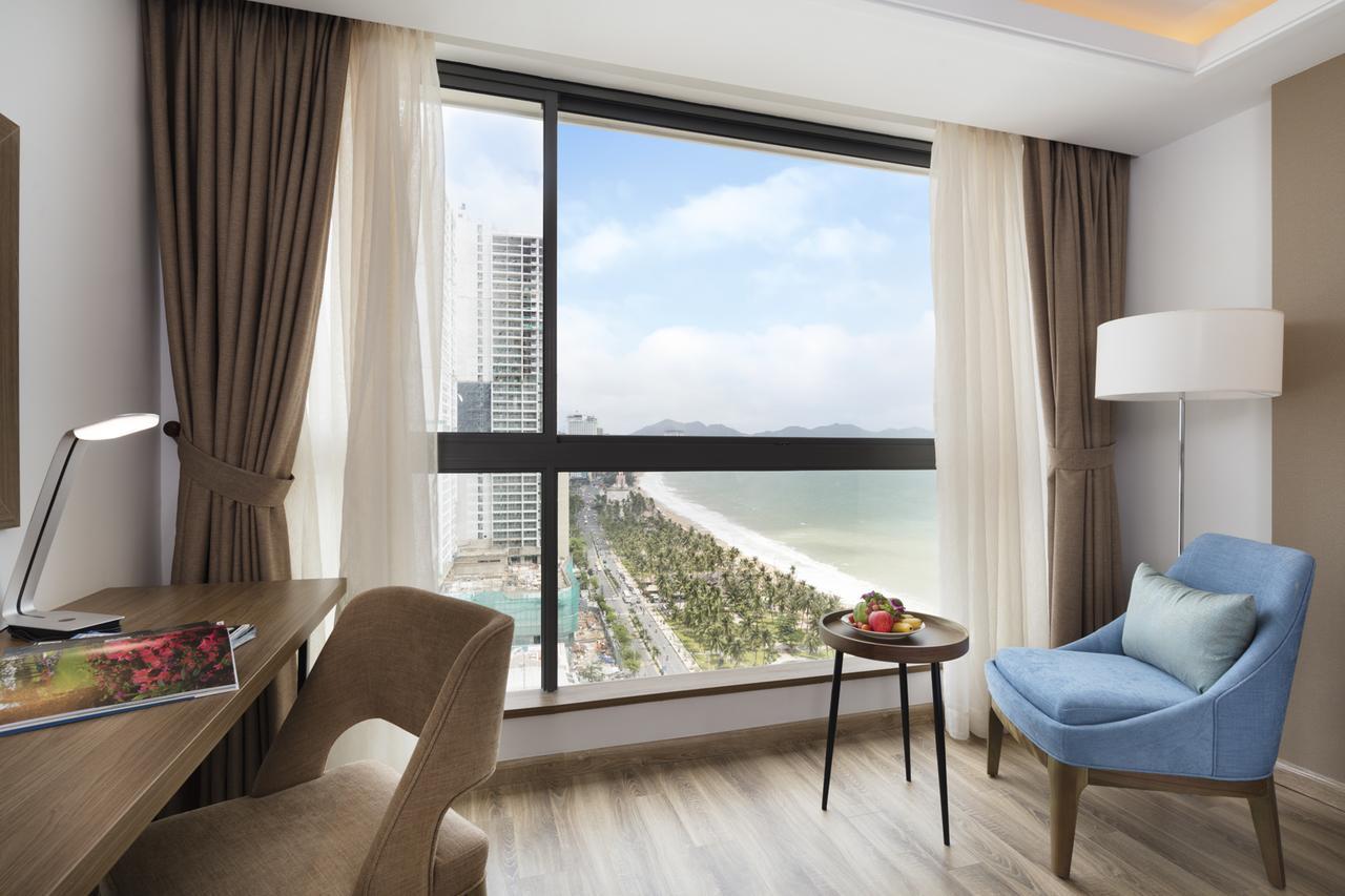 Comodo Nha Trang Hotel Exterior photo