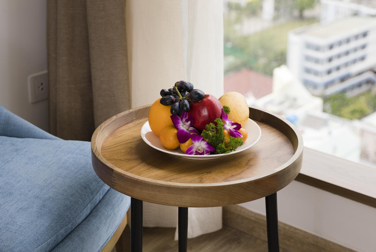 Comodo Nha Trang Hotel Exterior photo